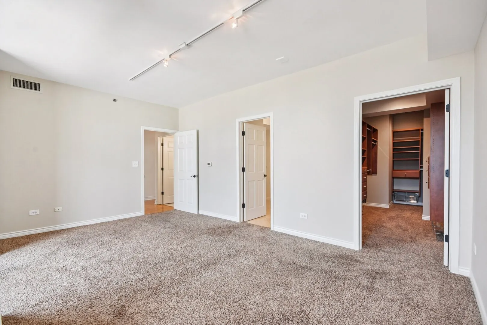 400 W ONTARIO Street 1203 IL