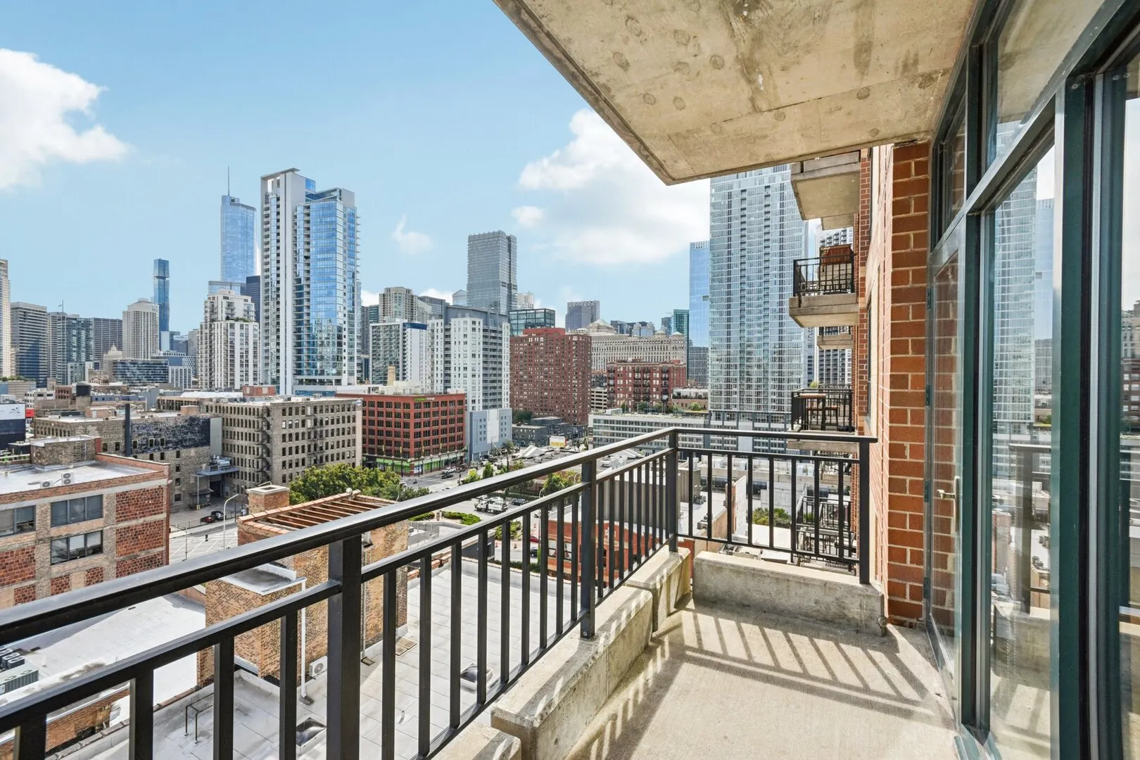 400 W ONTARIO Street 1203 IL