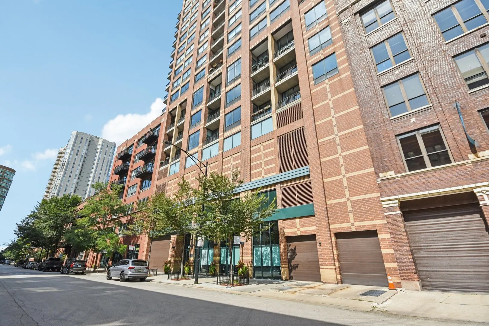 400 W ONTARIO Street 1203 IL