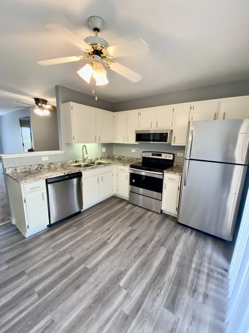 190 S Waters Edge Drive 302 IL