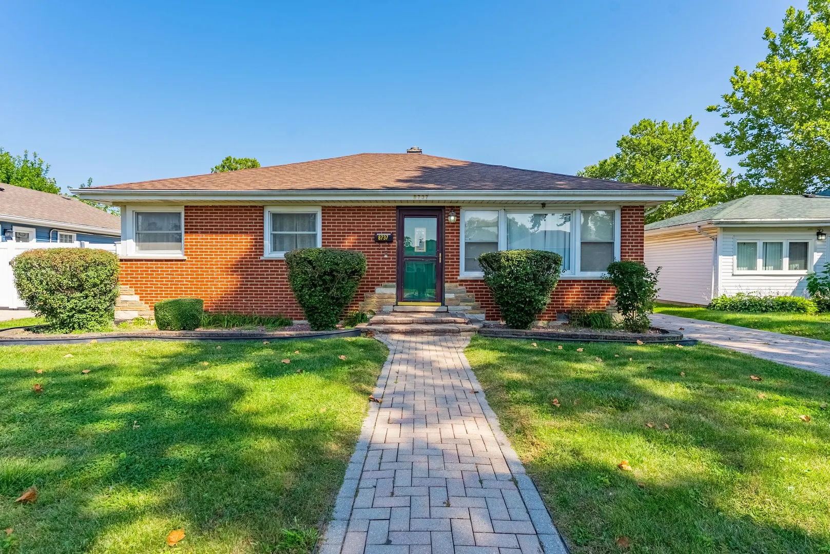 8737 Sproat Avenue IL