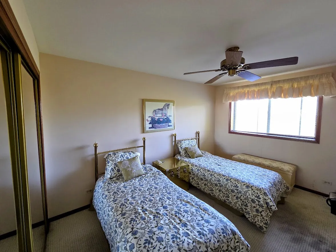 1S150 Spring Road 5B IL