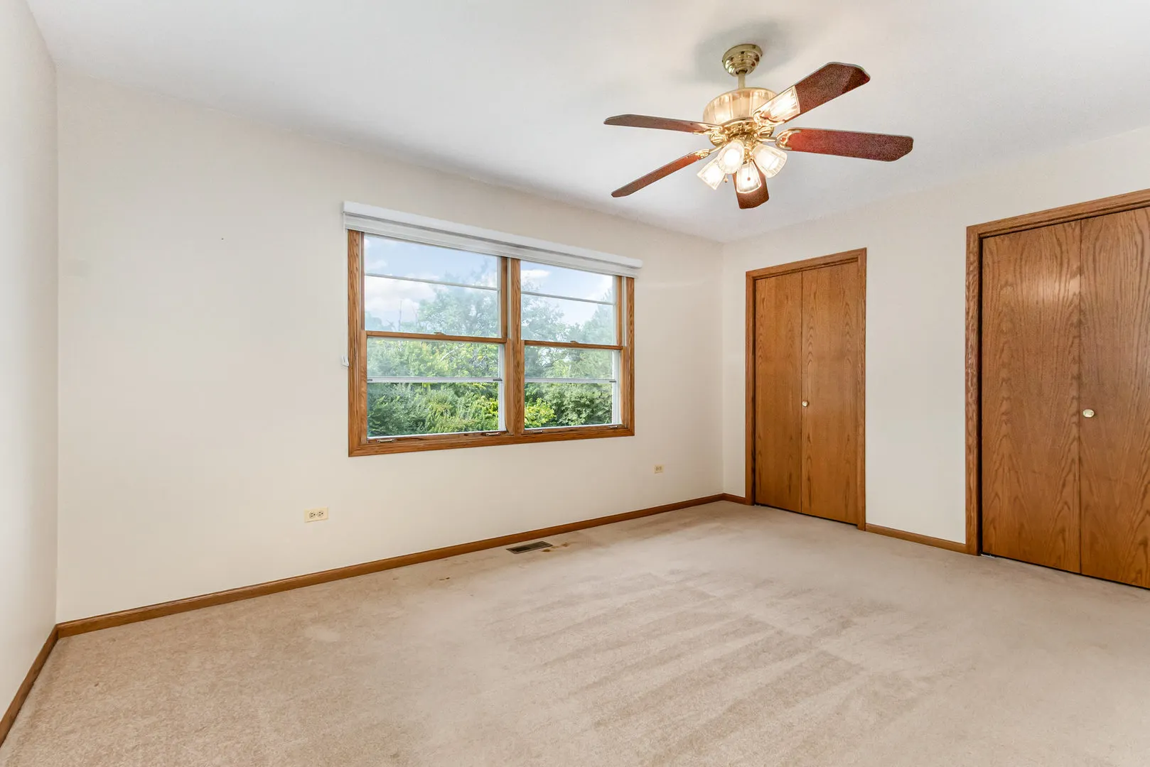 13910 Green Valley Drive IL