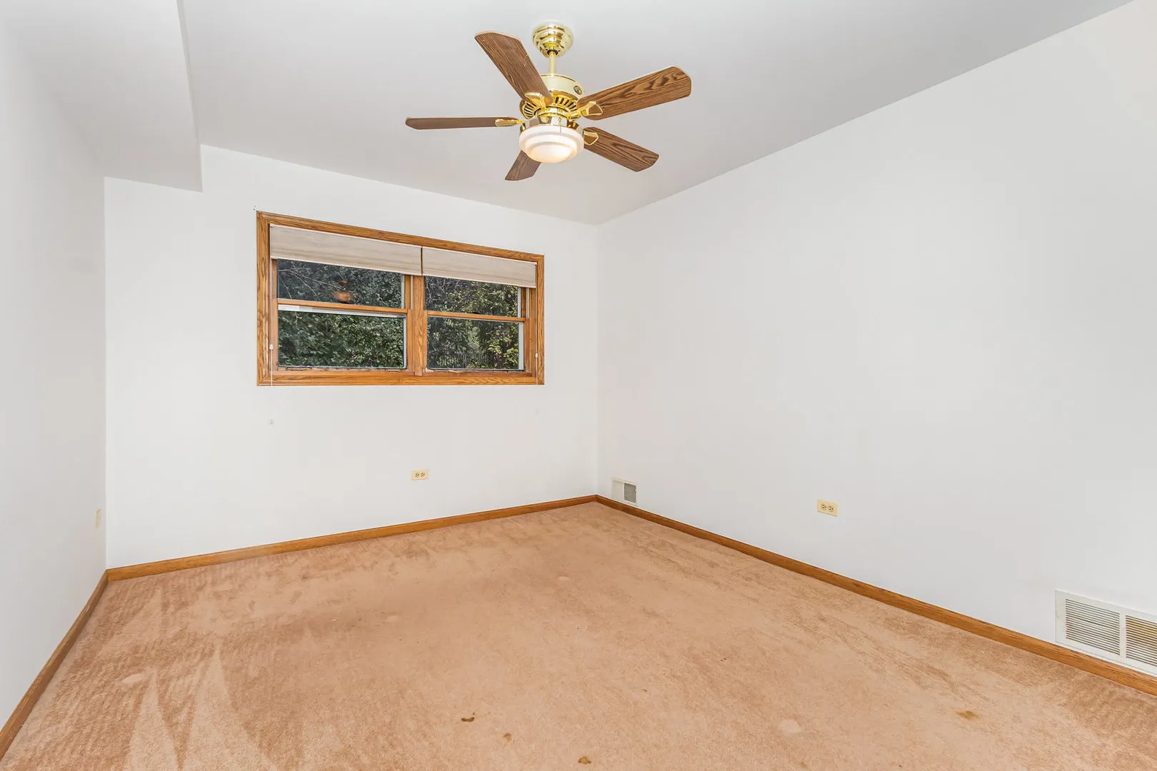 13910 Green Valley Drive IL