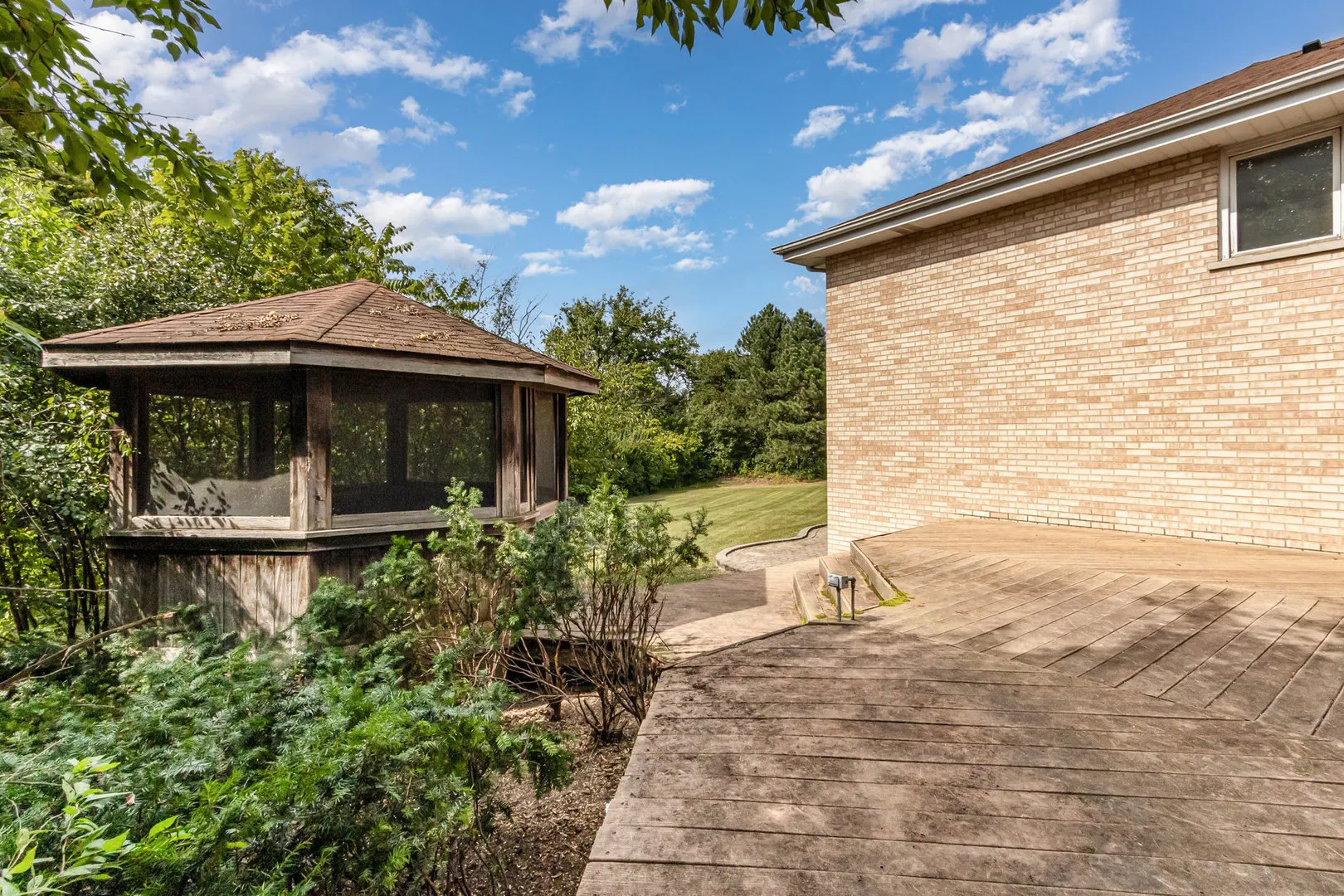 13910 Green Valley Drive IL