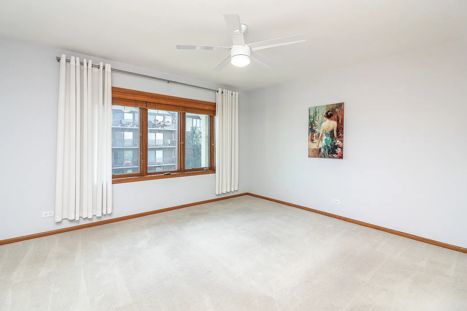5 S Pine Street 507B IL