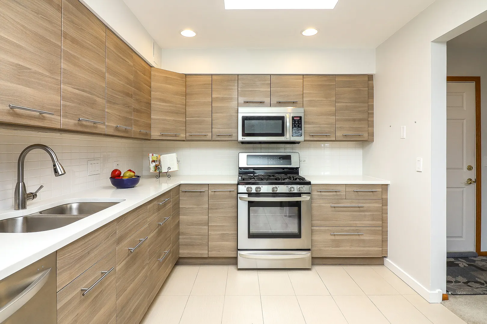 5 S Pine Street 507B IL