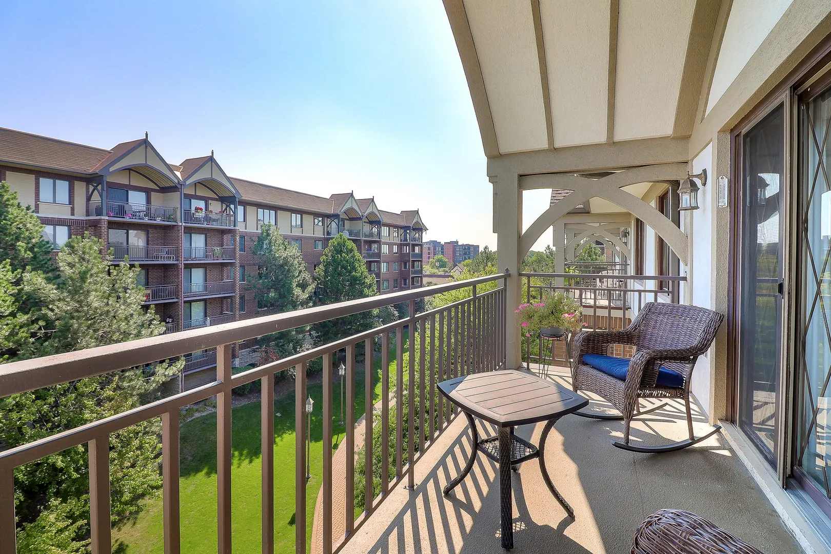 5 S Pine Street 507B IL