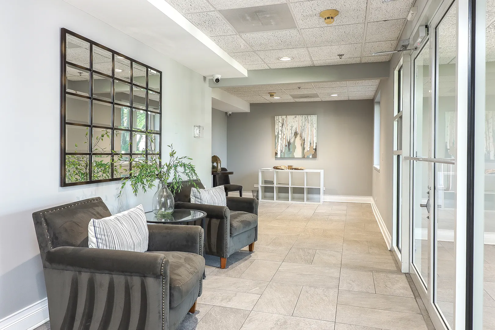 5 S Pine Street 507B IL