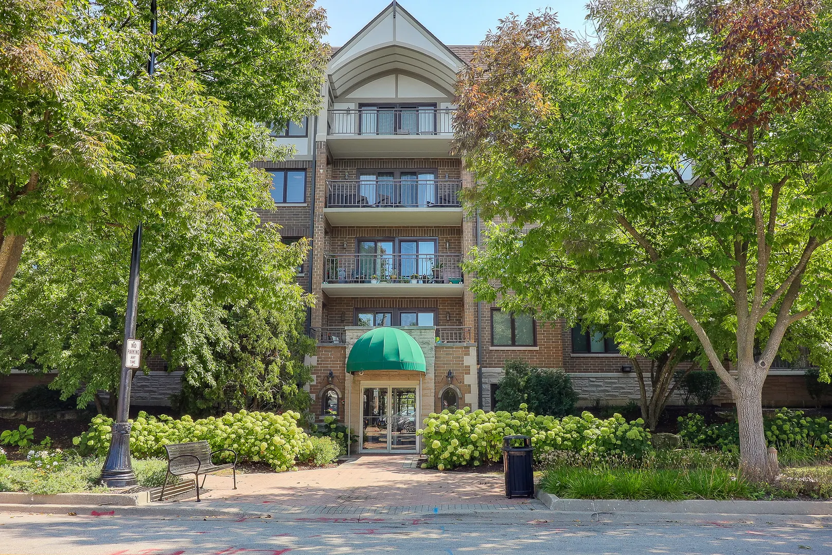 5 S Pine Street 507B IL