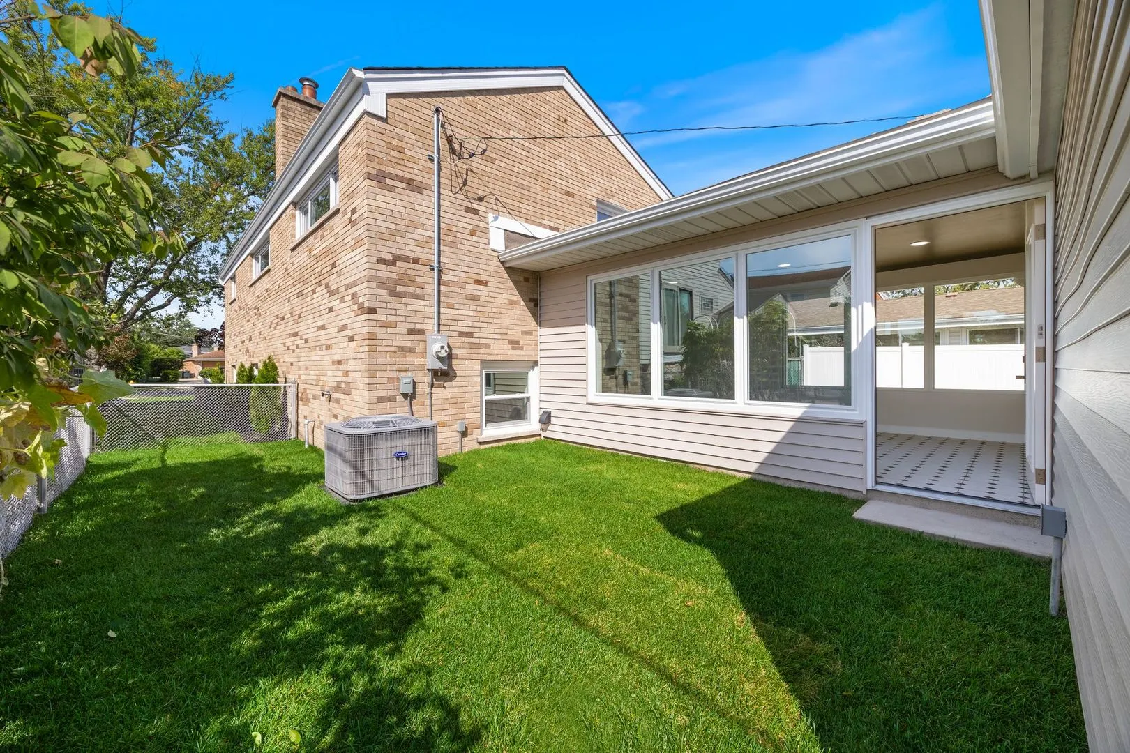 1025 N KNIGHT Avenue IL