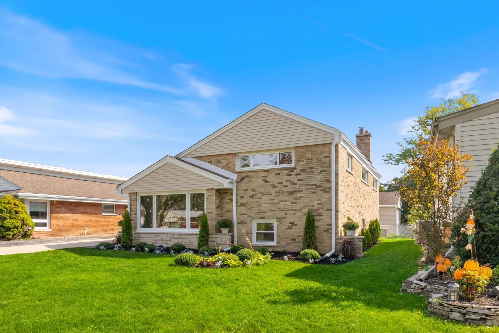 1025 N KNIGHT Avenue IL