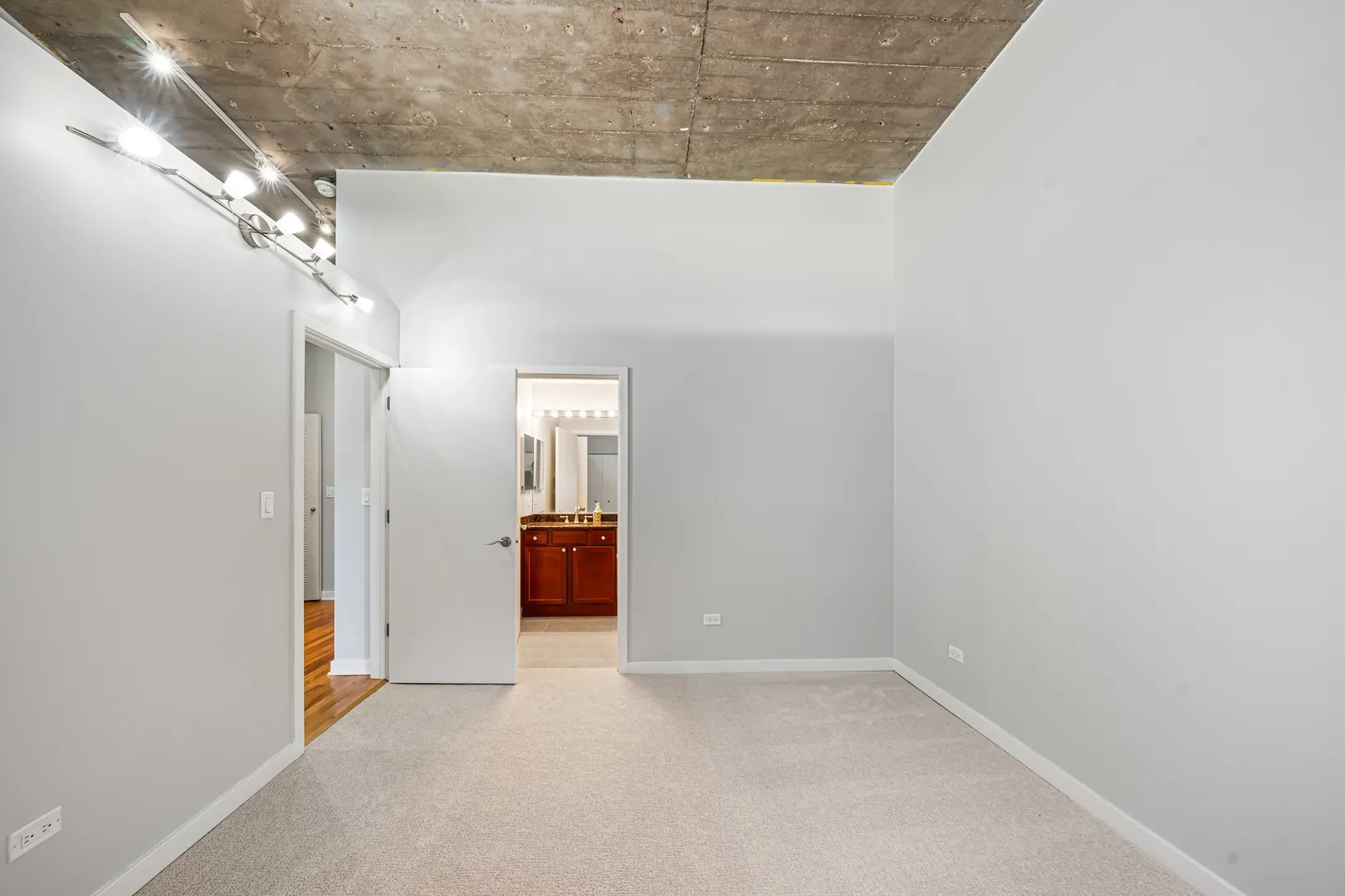 1001 W 15th Street 342 IL