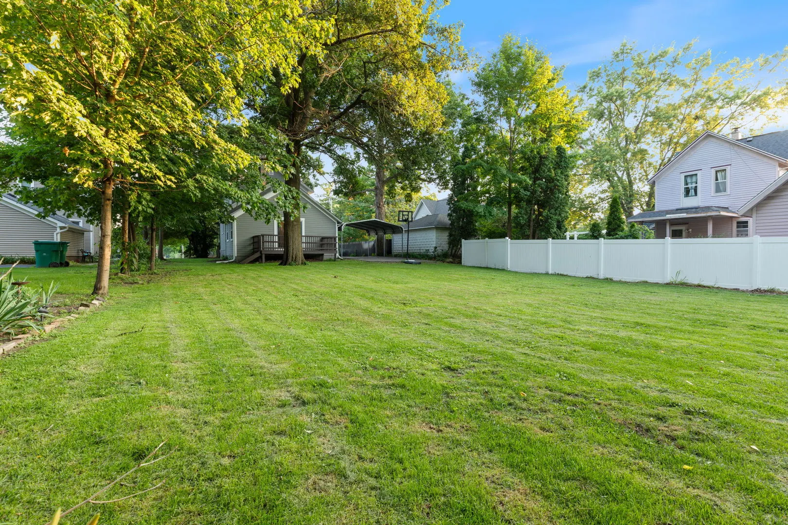113 E Ottawa Street IL