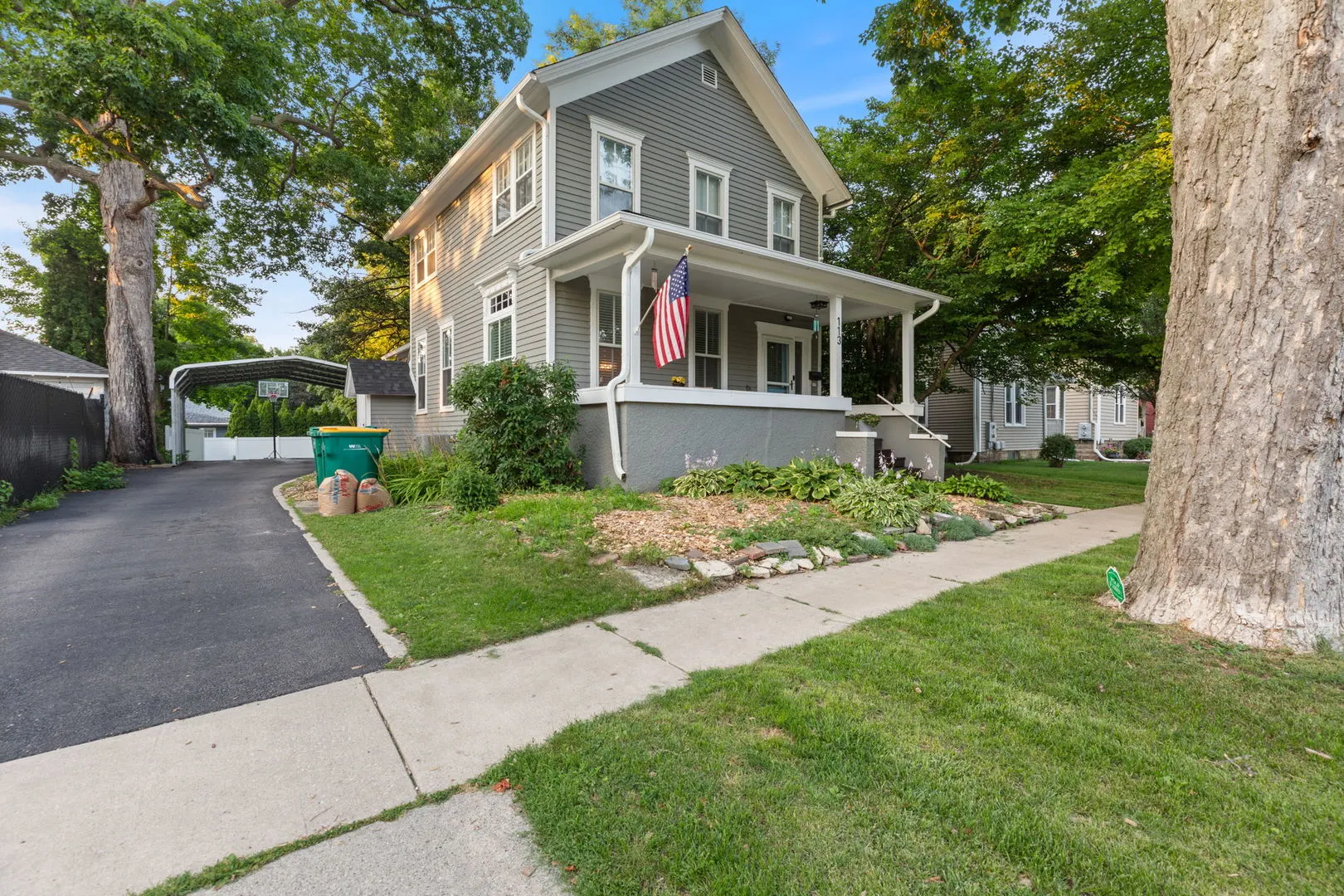 113 E Ottawa Street IL