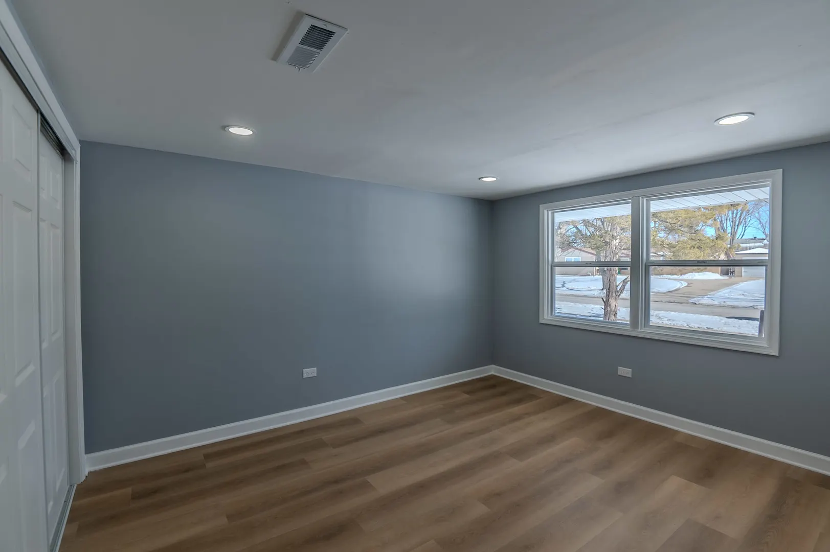 124 Westover Lane IL