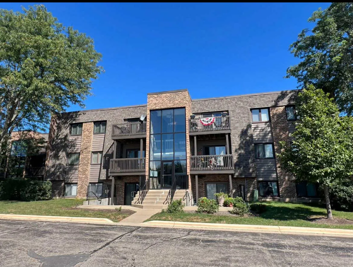 1482 Stonebridge Circle C2 IL