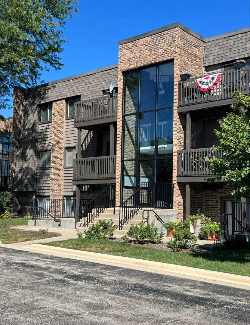 1482 Stonebridge Circle C2 IL