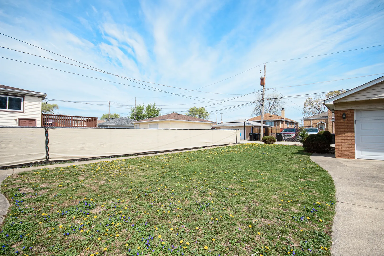 5533 S Menard Avenue IL