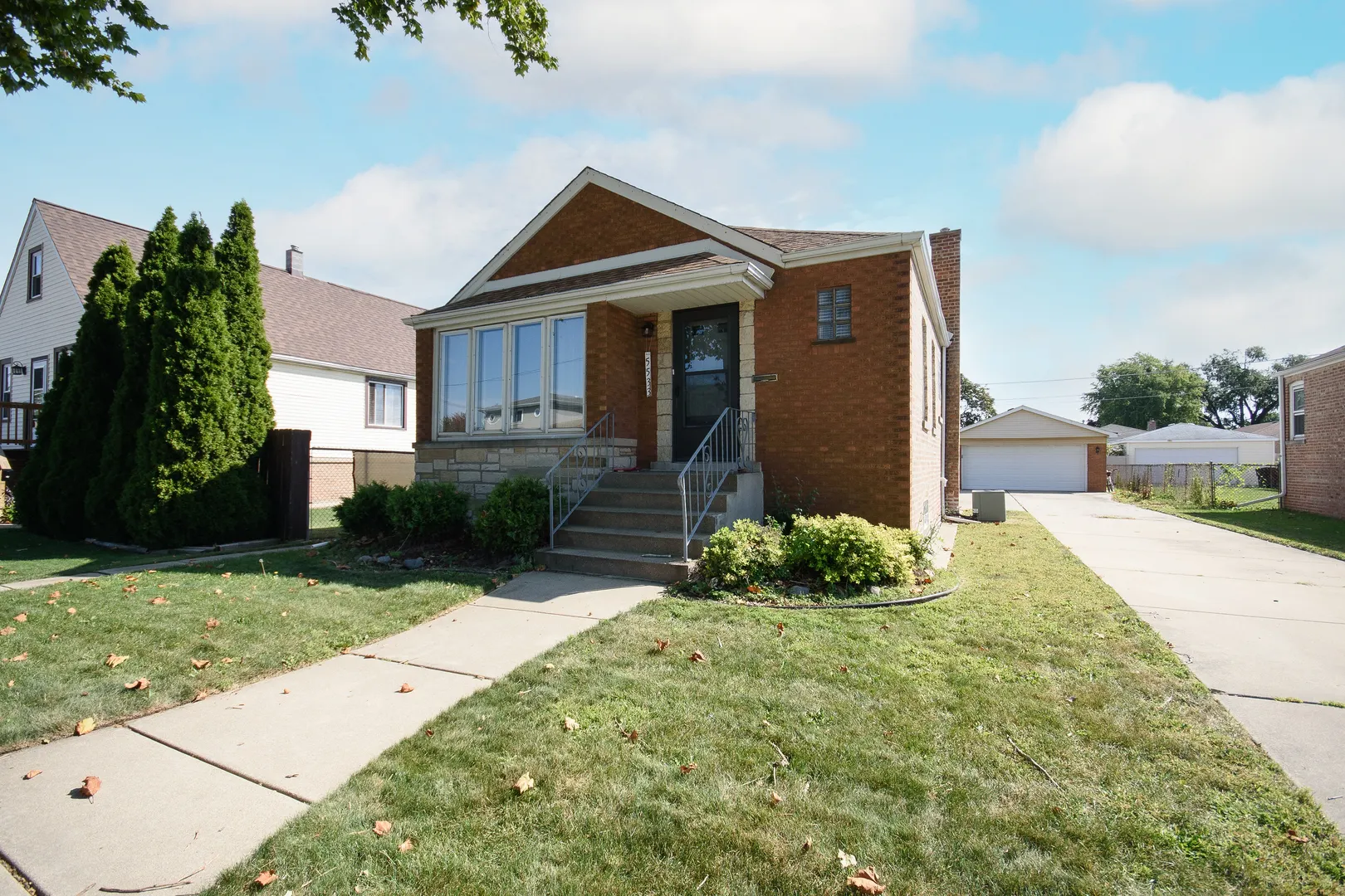 5533 S Menard Avenue IL