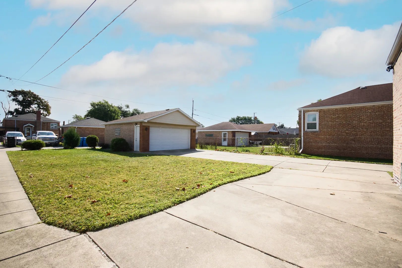 5533 S Menard Avenue IL