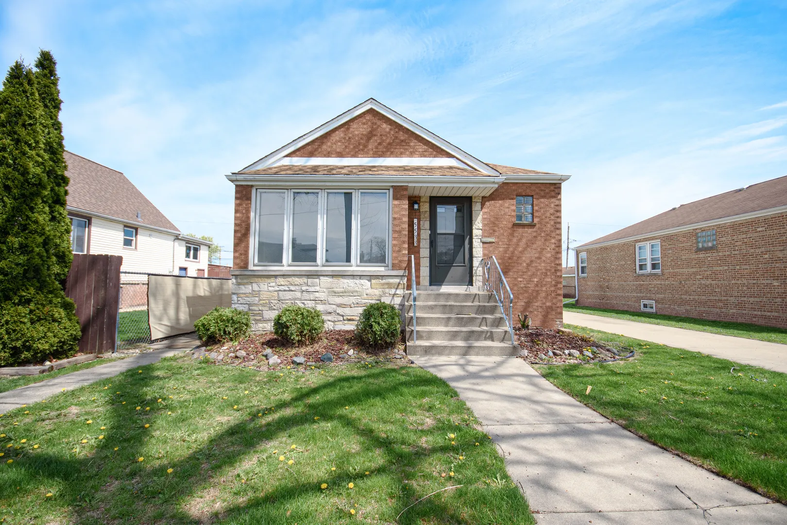 5533 S Menard Avenue IL