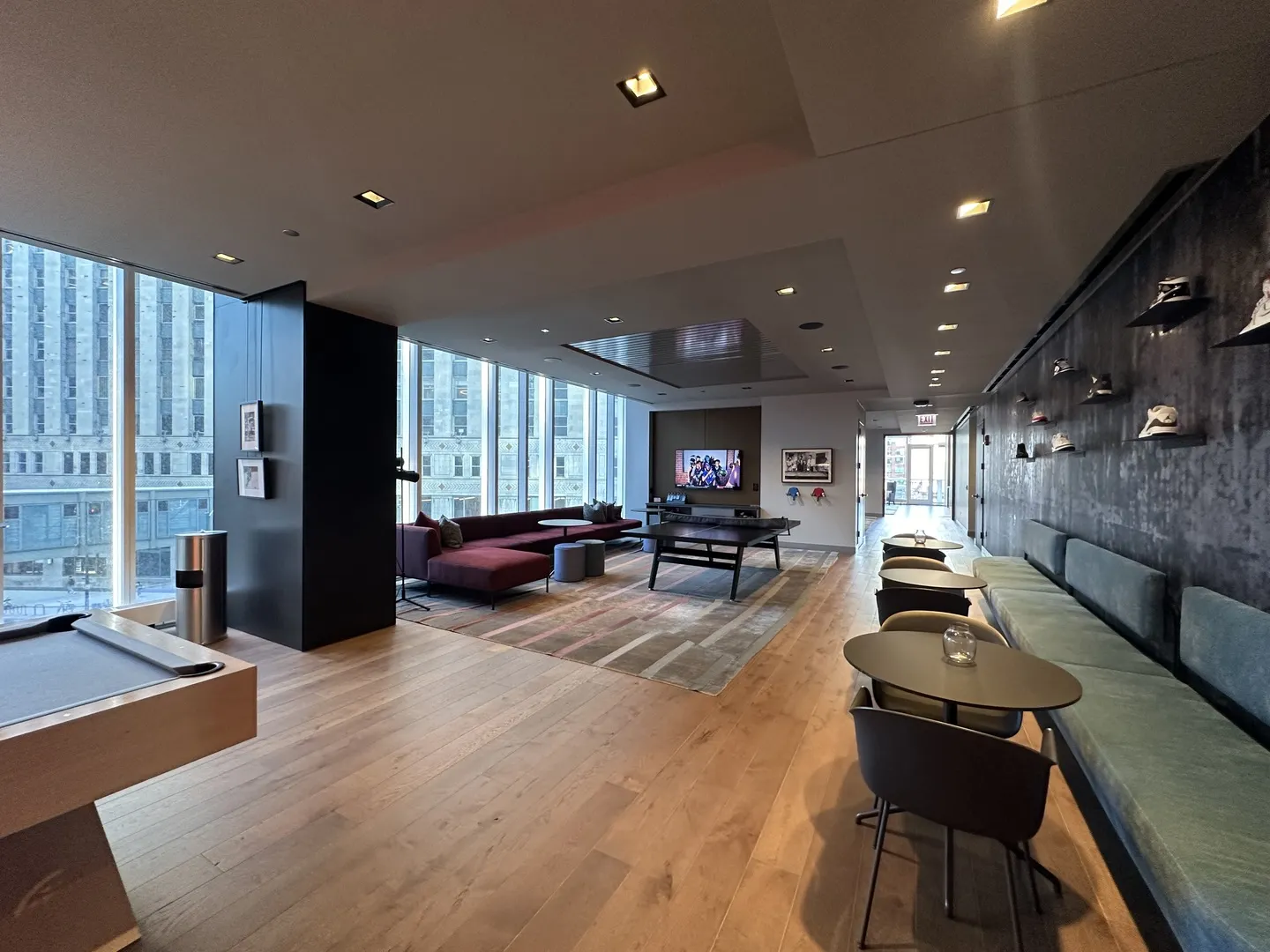 313 W Wolf Point Plaza 1910 IL