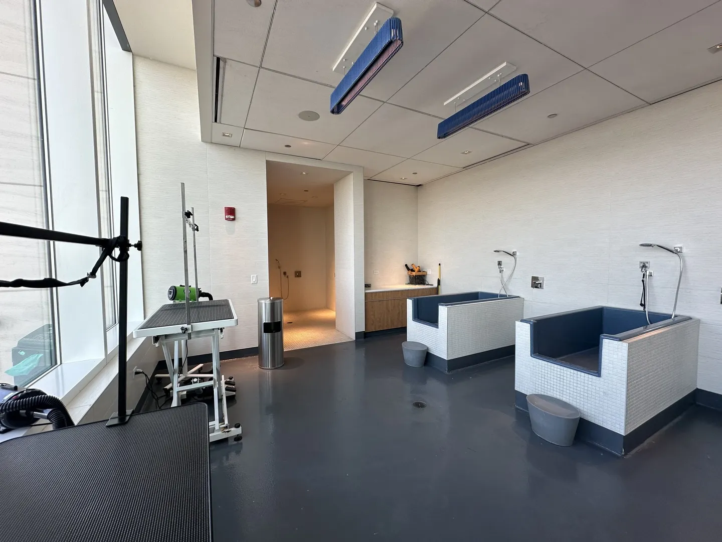 313 W Wolf Point Plaza 1910 IL