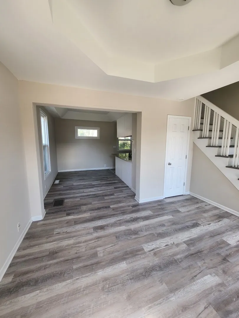 450 Center Avenue W IL