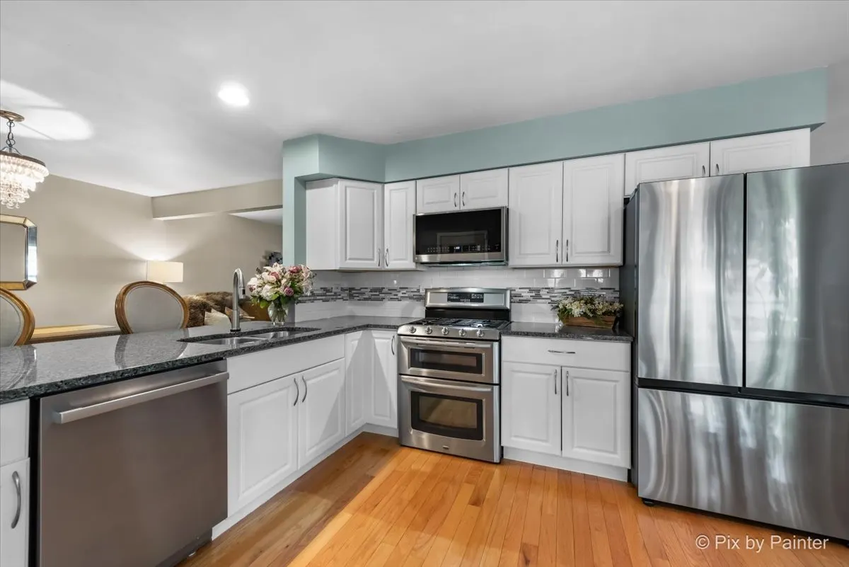 325 Green Valley Drive IL