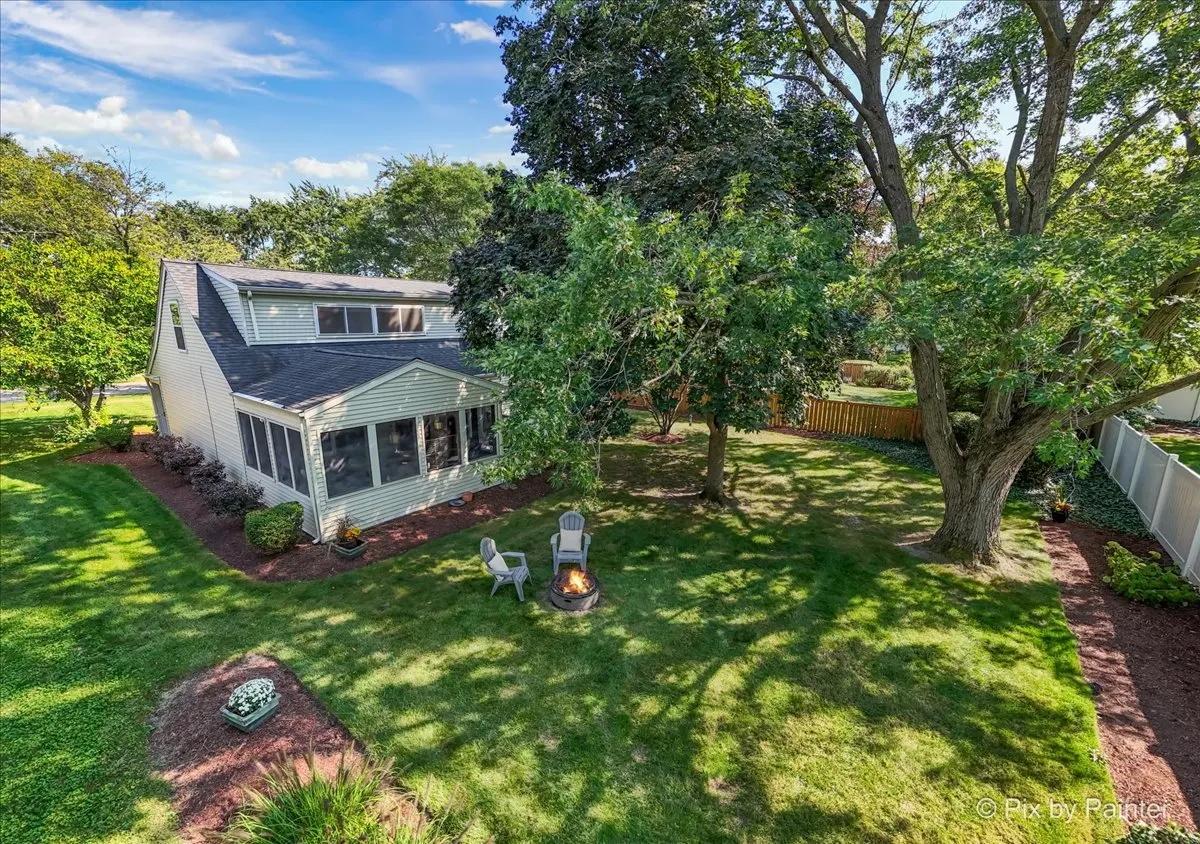325 Green Valley Drive IL