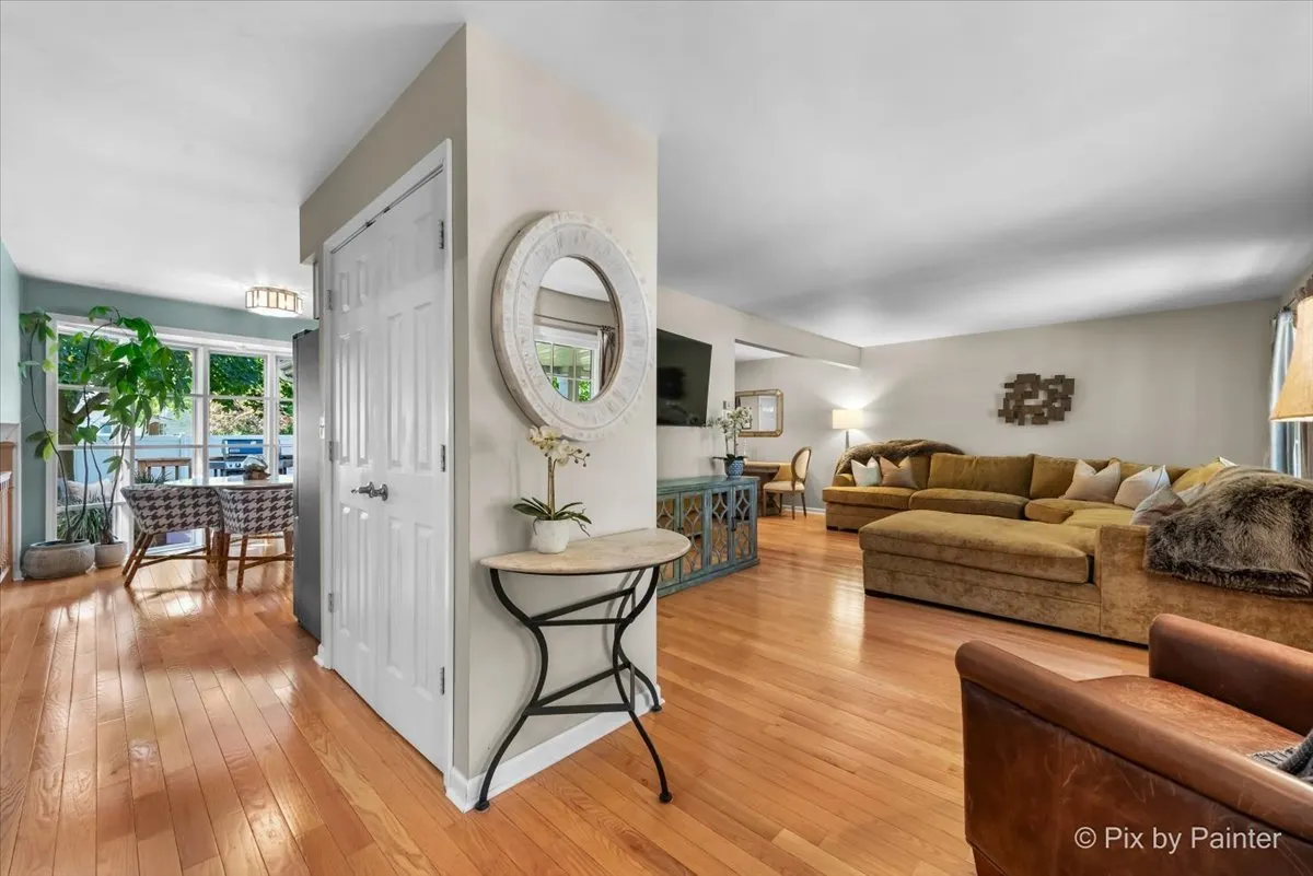 325 Green Valley Drive IL