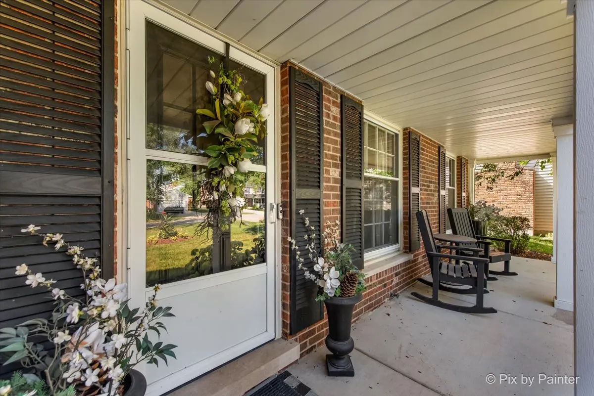 325 Green Valley Drive IL