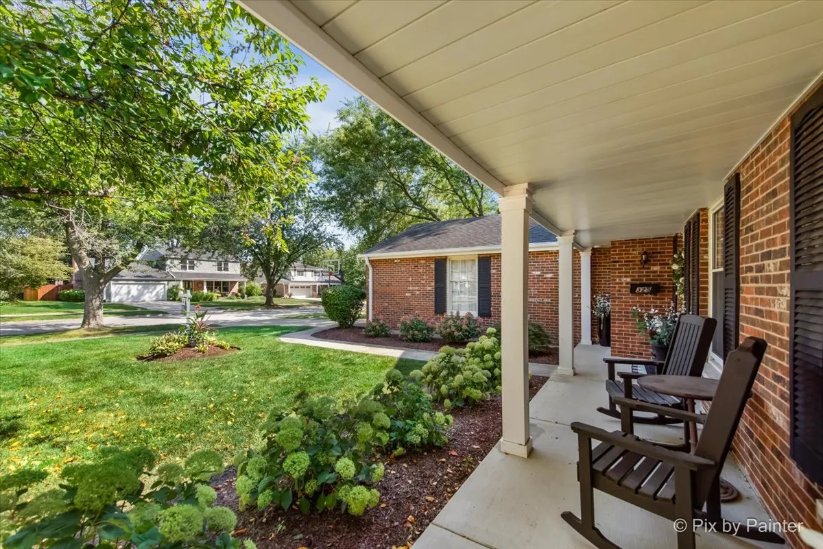 325 Green Valley Drive IL