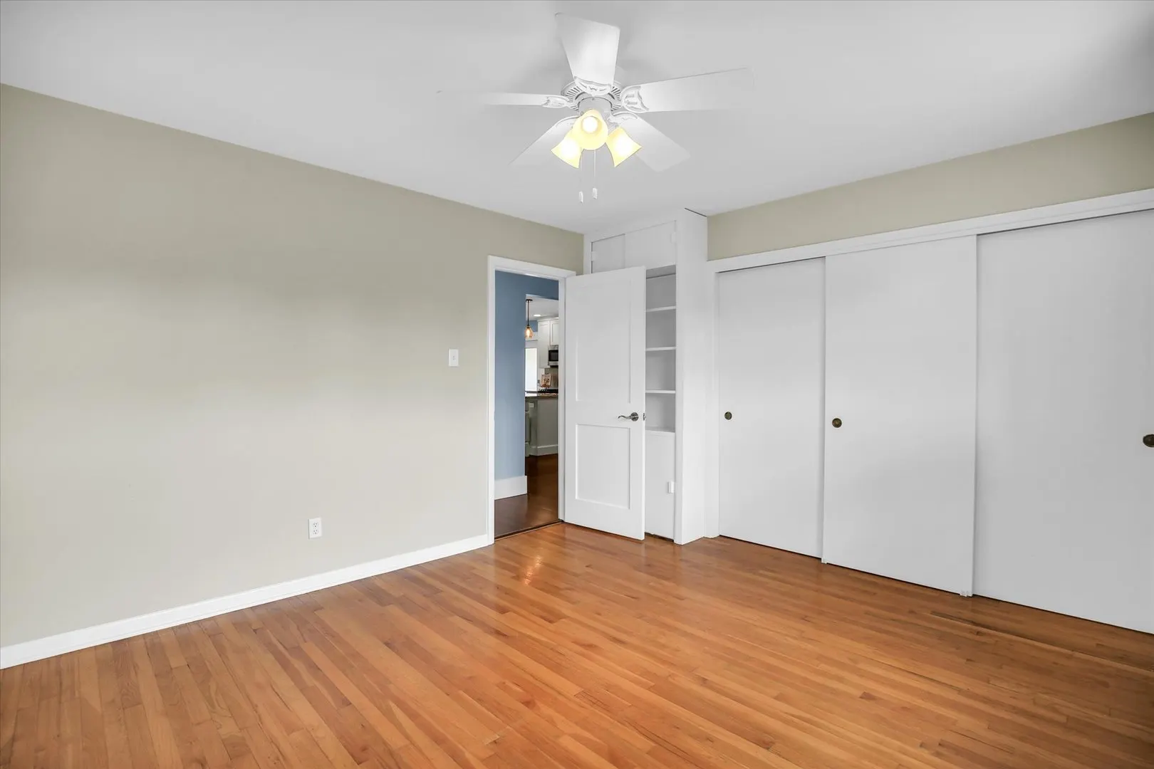 303 W Evergreen Drive IL