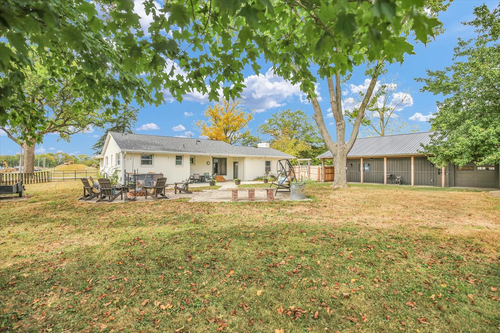 303 W Evergreen Drive IL