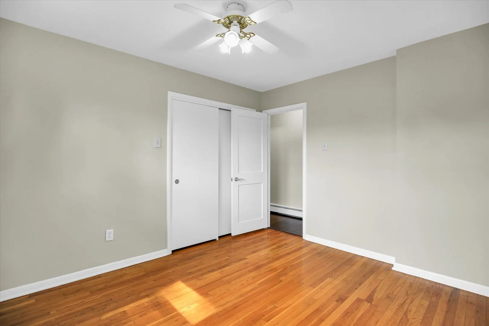 303 W Evergreen Drive IL