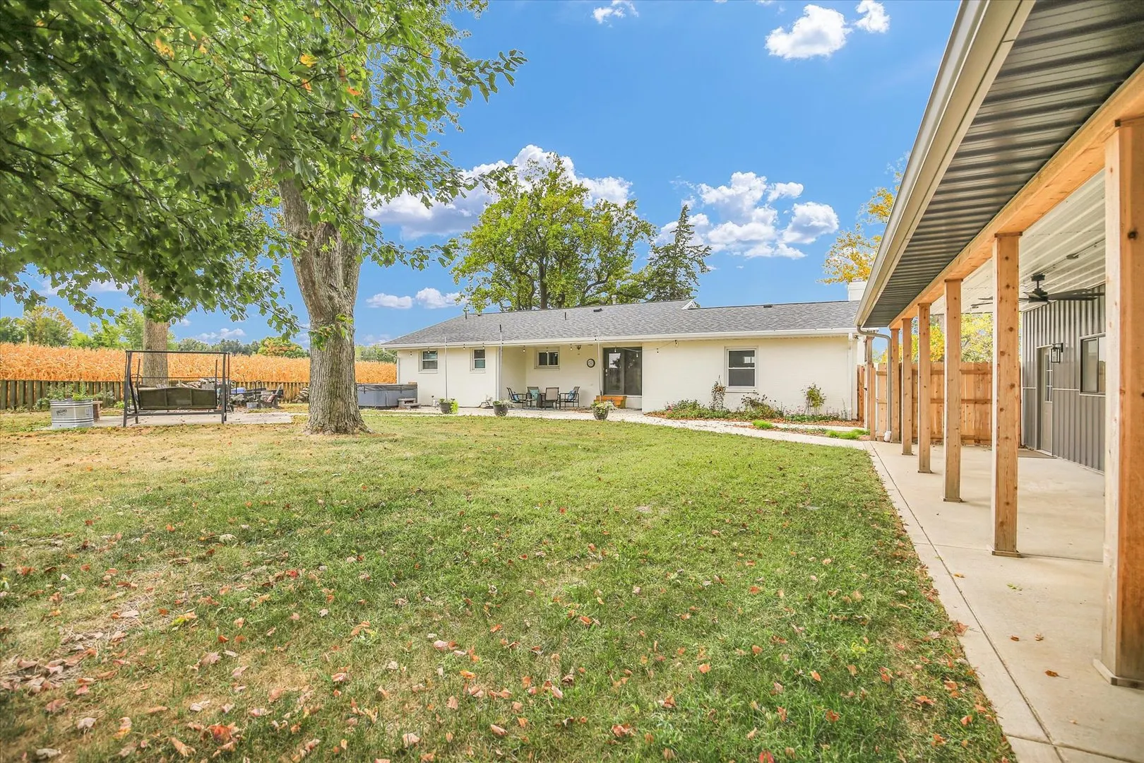303 W Evergreen Drive IL