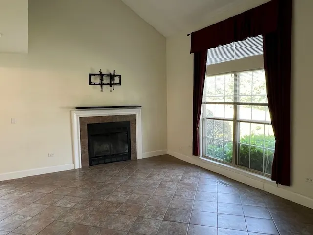 1226 N Knollwood Drive IL