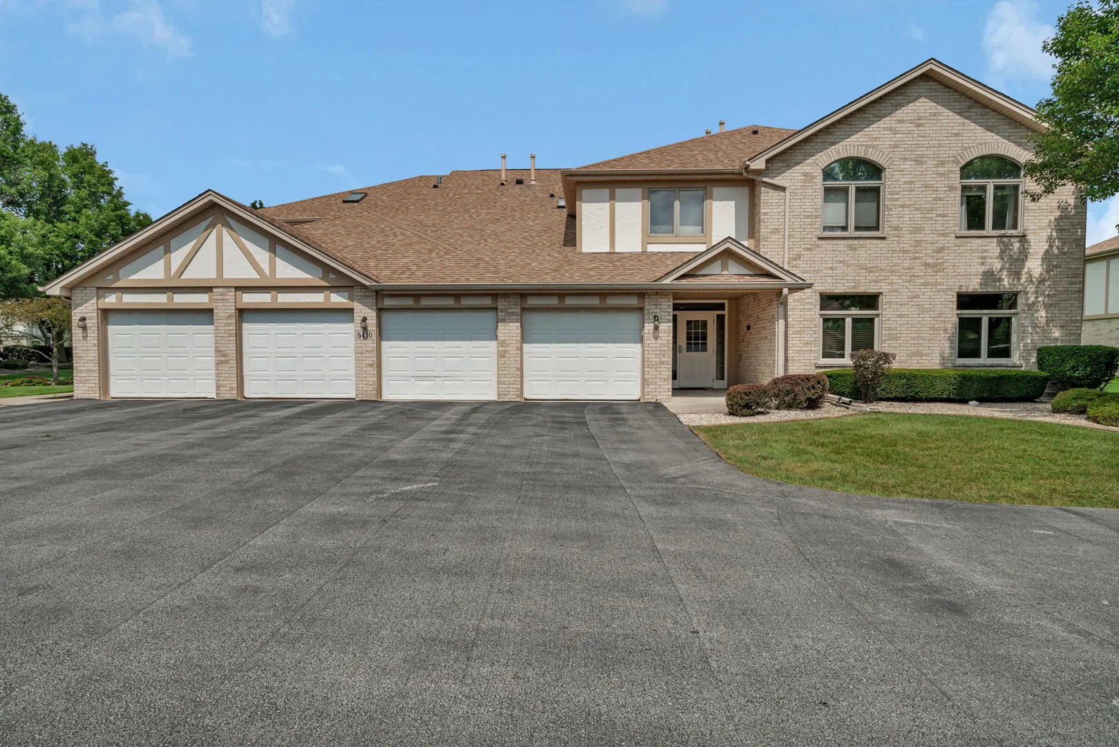 6430 Pinecone Drive 1W IL