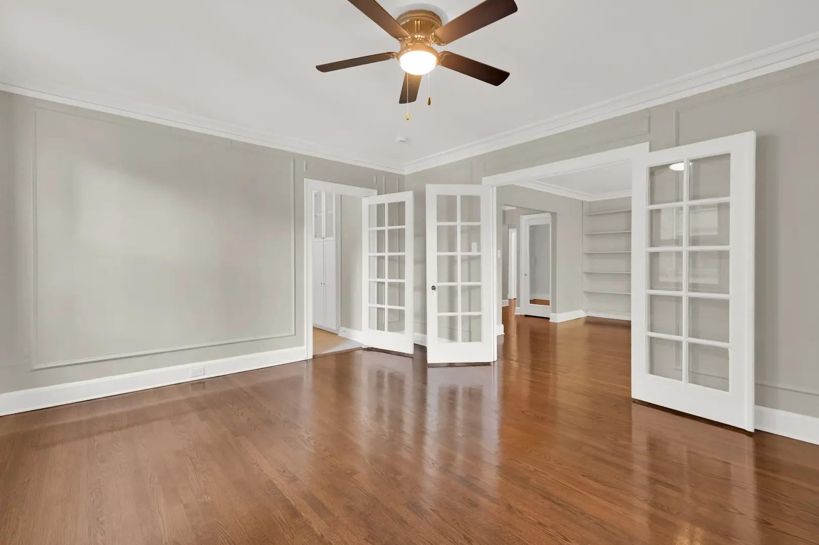 1755 E 55th Street 301 IL