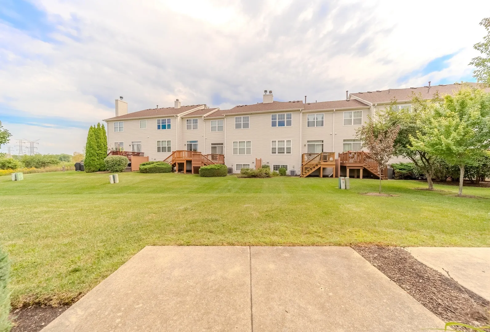 2825 Glacier Way C IL
