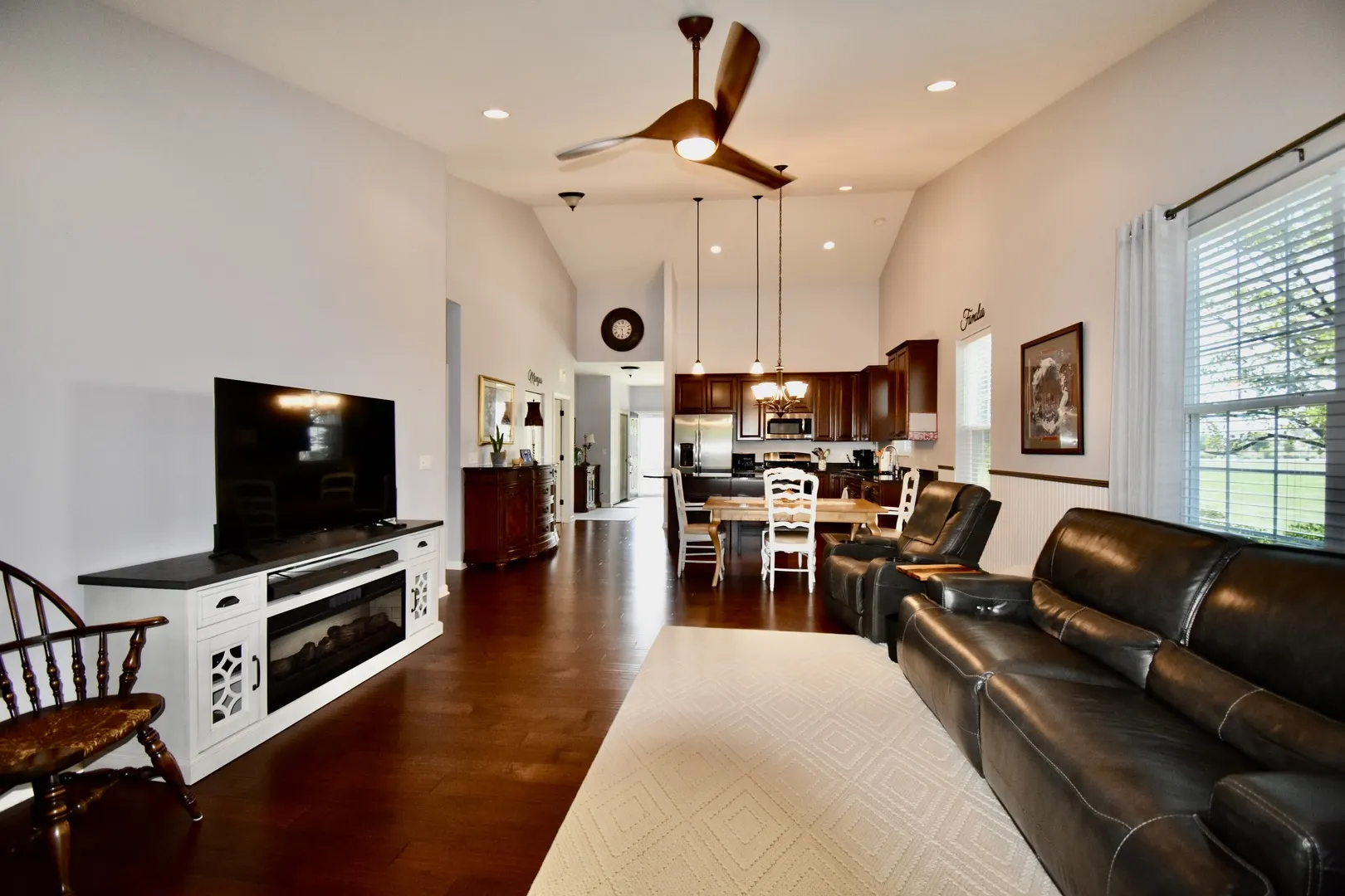 11916 Oakley Court IL