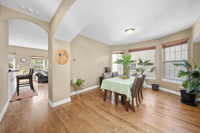 6637 W 64th Place IL