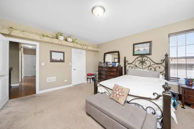 6637 W 64th Place IL