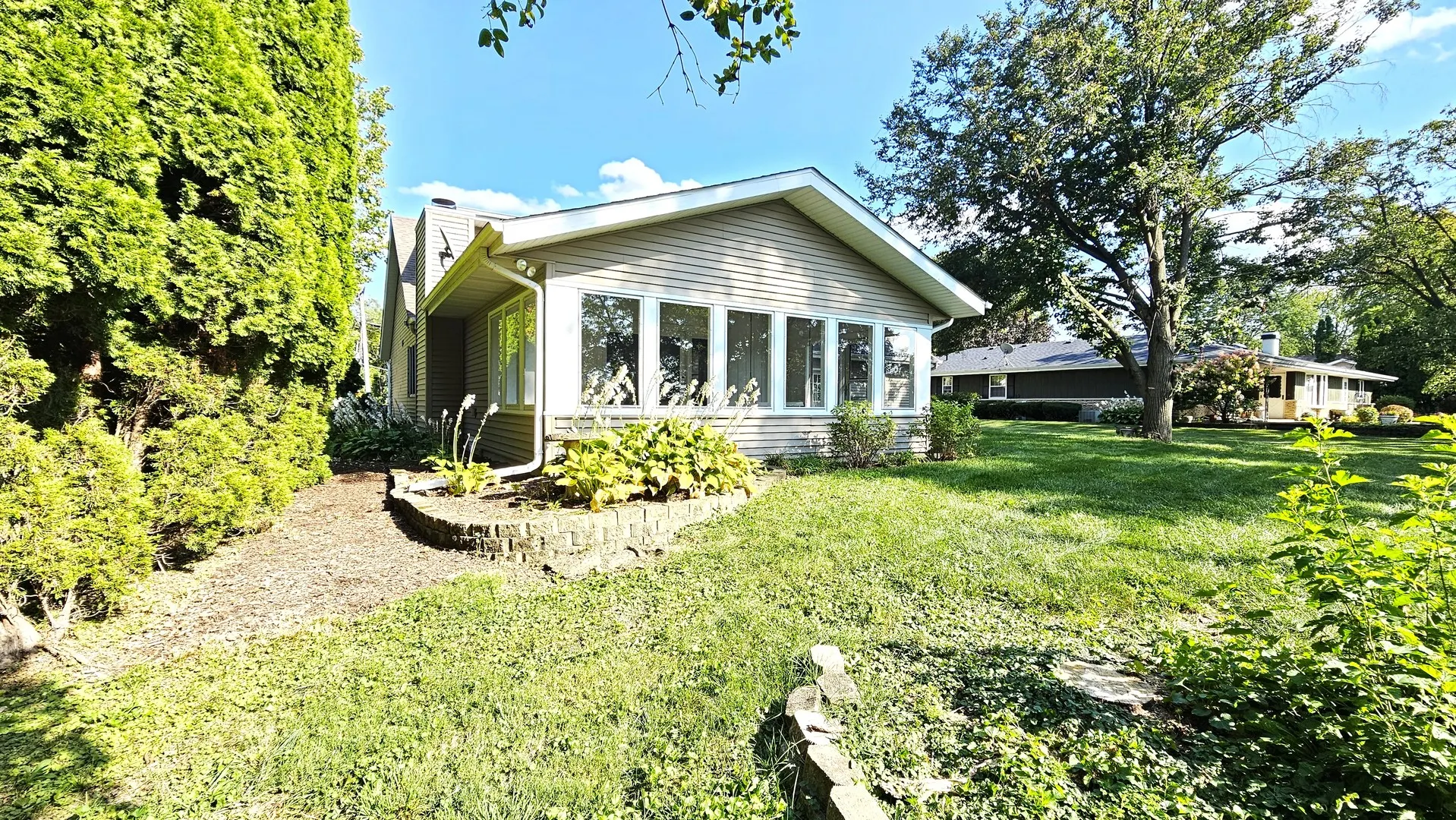 205 N Lincoln Street IL