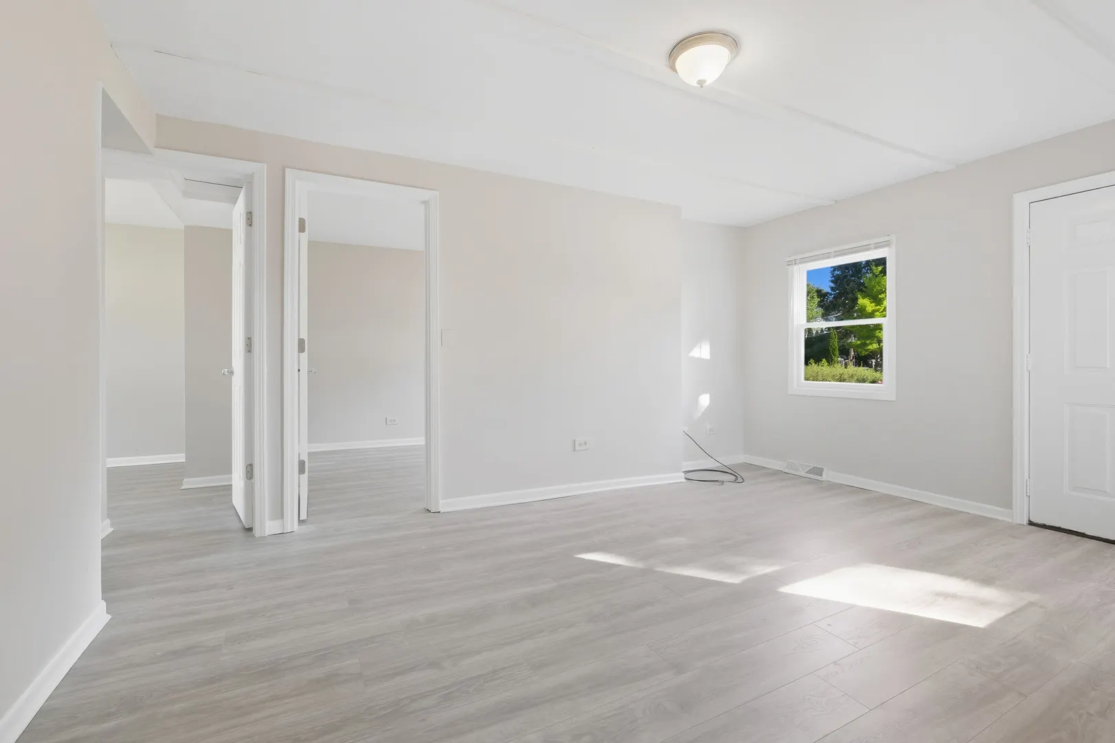 1218 Sunnyside Court IL