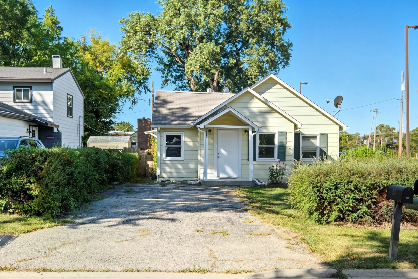 1218 Sunnyside Court IL