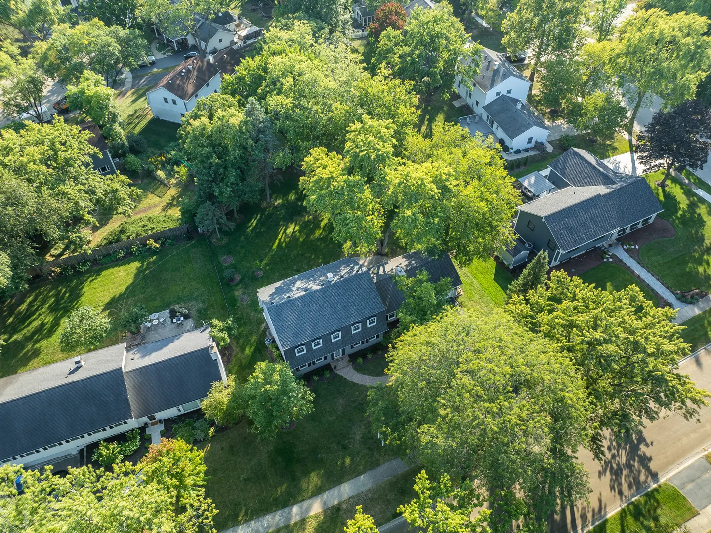 25w303 Gunston Avenue IL