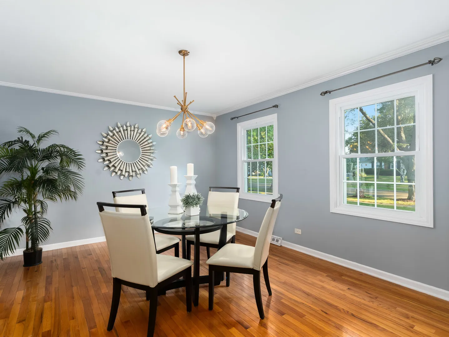 25w303 Gunston Avenue IL